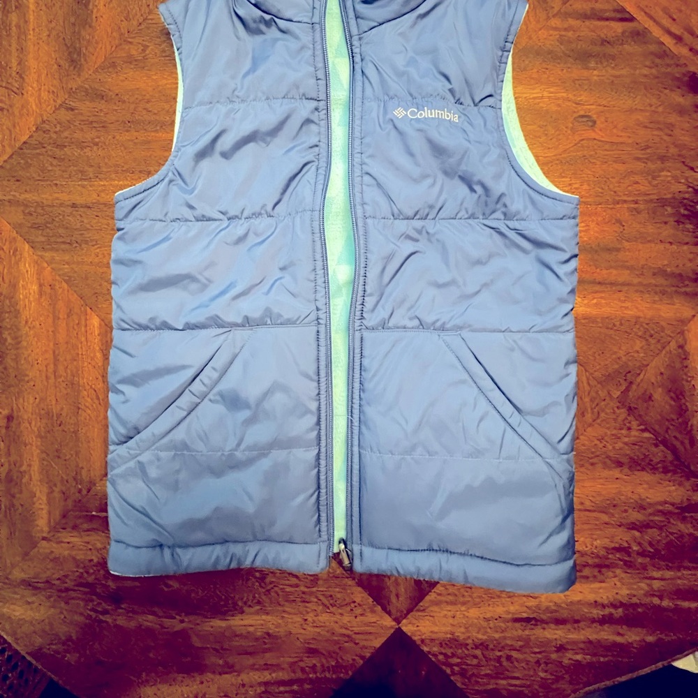 Youth Reversible Blue Columbia Vest Size Medium